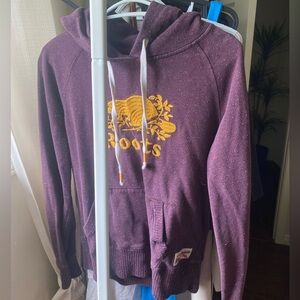 Roots sweater size m